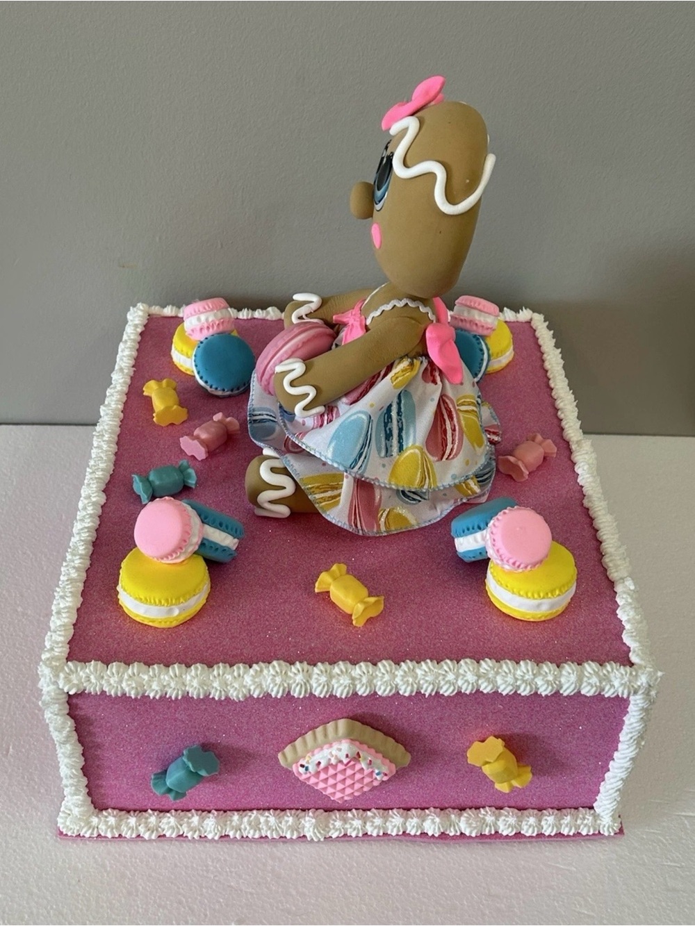 Gingerbread Candy Land Centerpiece - Pink Fake Cake - Picture 2 of 7